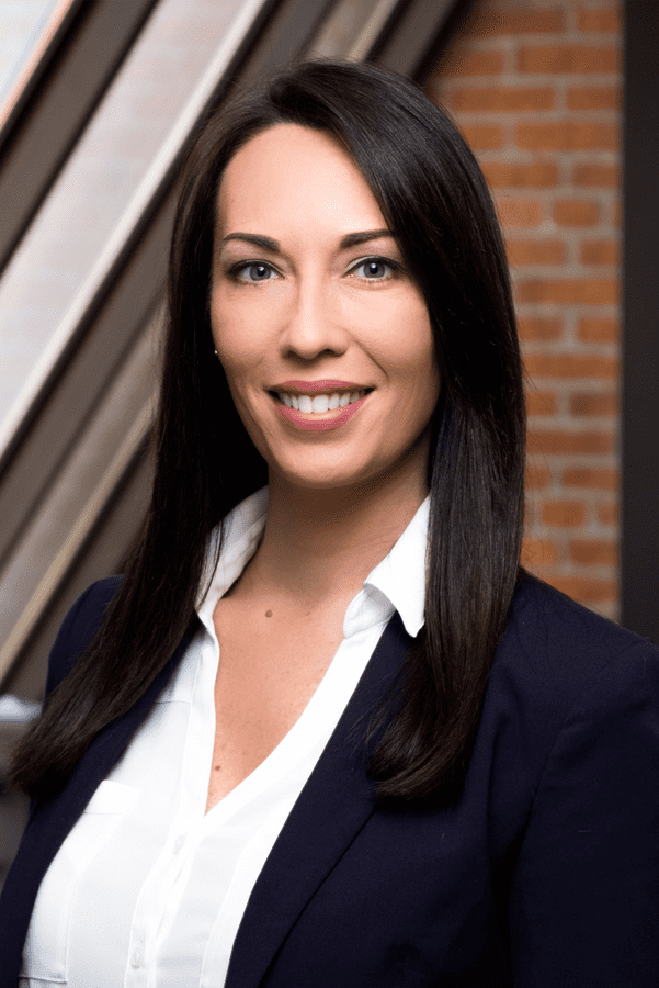 Real Estate Agent Kate Sanders